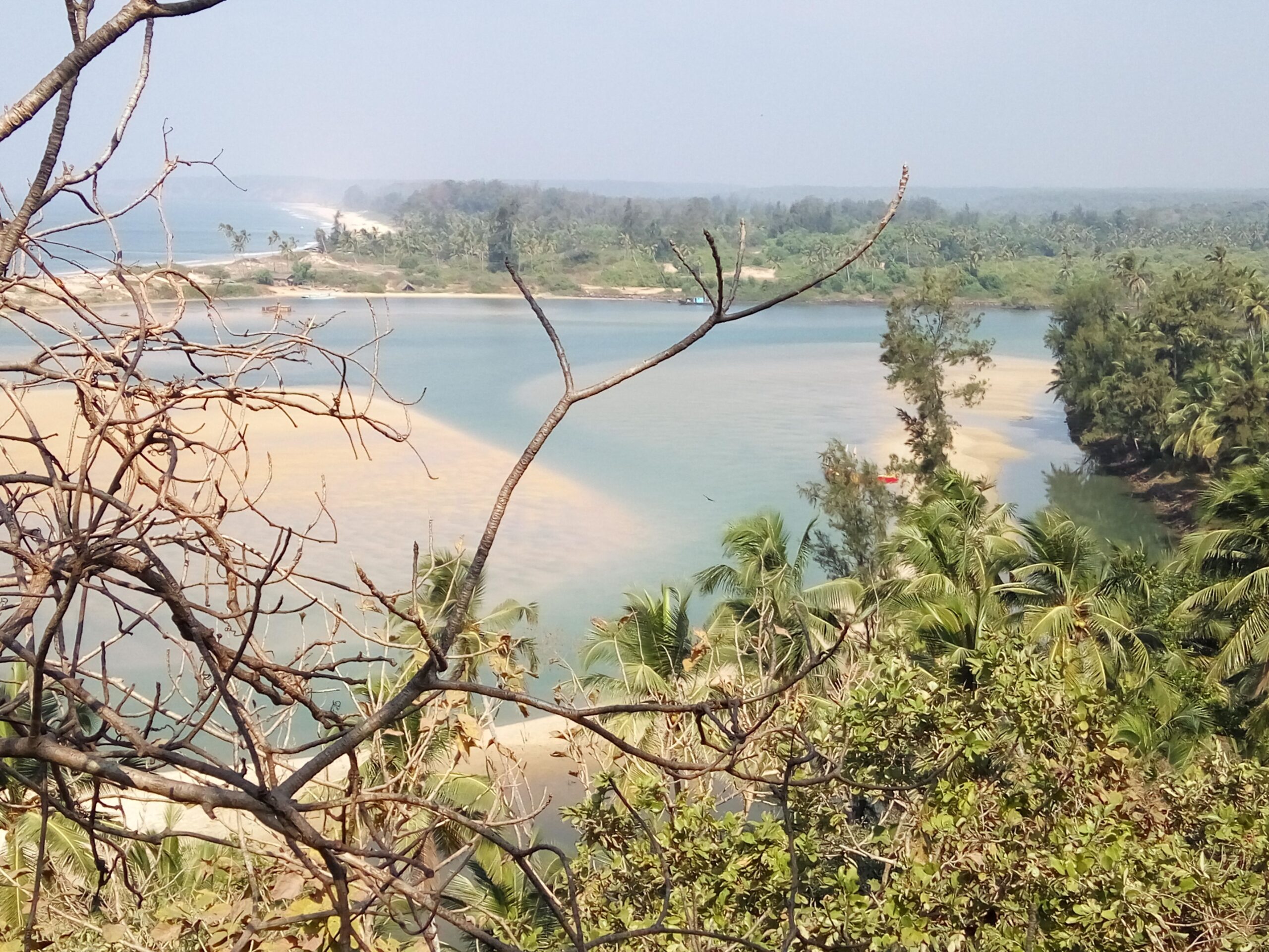 Парадайз Бич, Paradise Beach